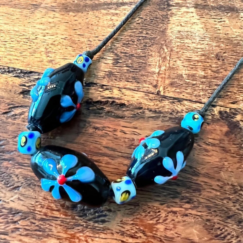 Vintage Lamp Glass Daisy Beads On Cord